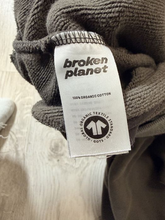 Bluza broken planet szara