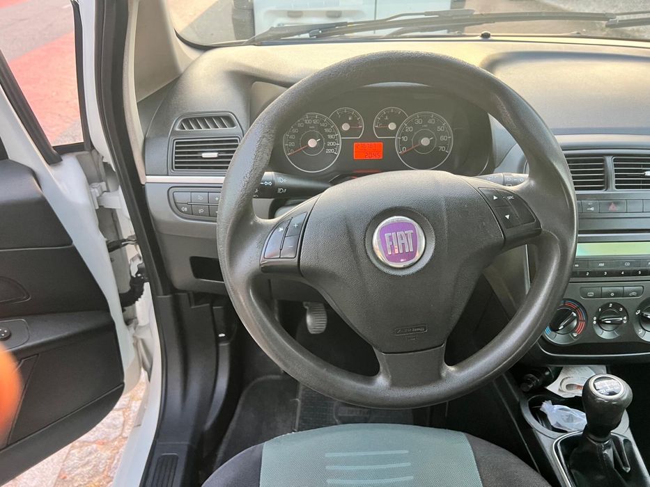 Fiat Grande Punto — fotografia 5