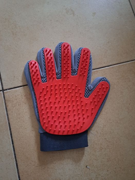 Rekawica do wyczesywania