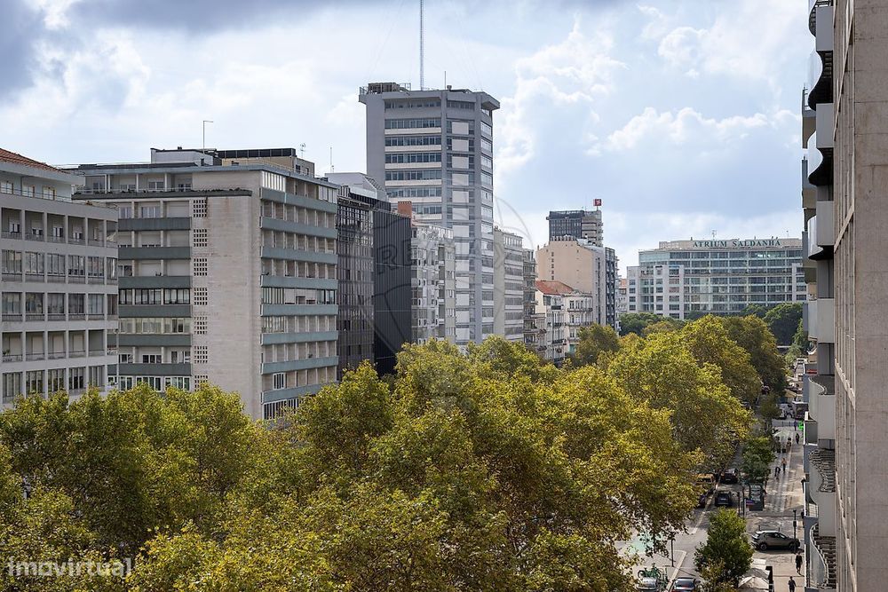 Apartamento T4 para arrendamento