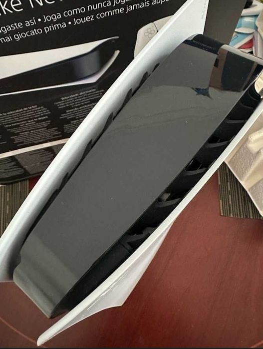 PlayStation 5 pouco usada