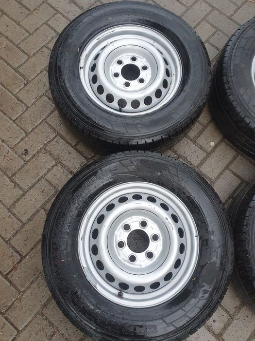 Felgi stalowe 16 Mercedes Sprinter Vw Crafter oryginał Pirelli opony