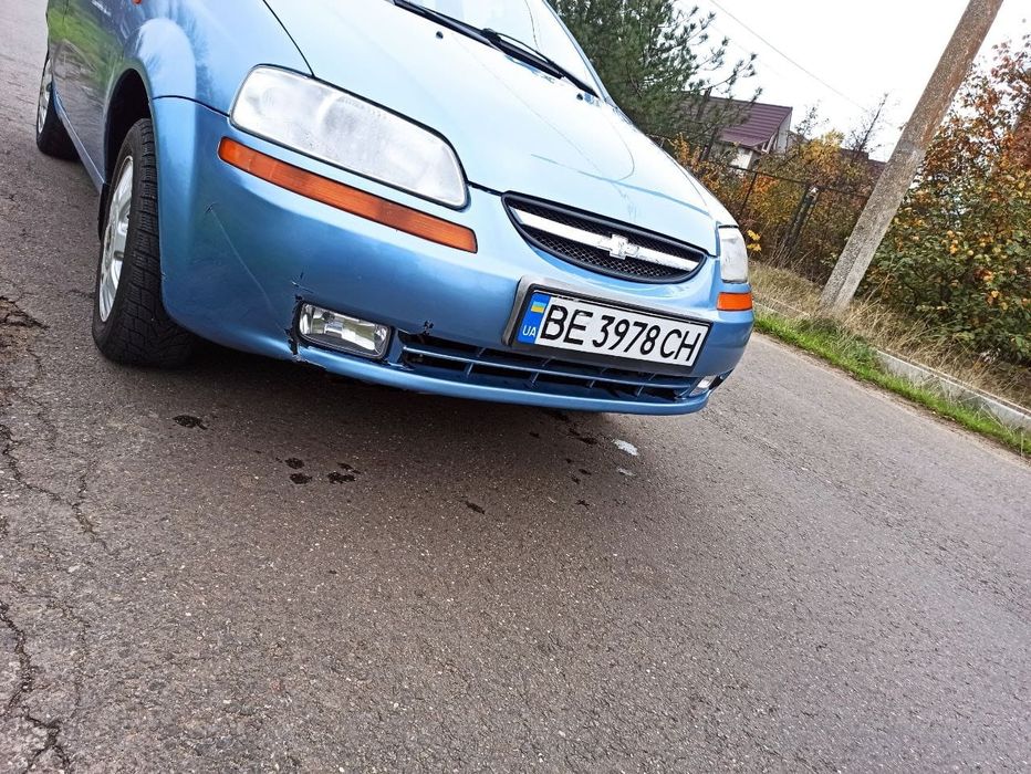 Chevrolet aveo T200 hatchback