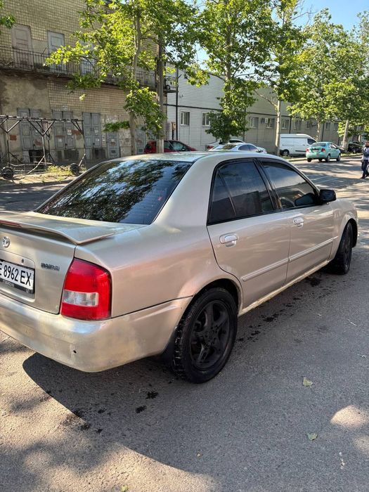 Продам мазда 323