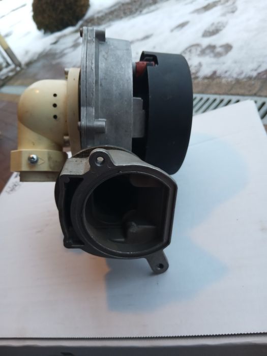 Wentylator do pieca gazowego  victrix zeus27