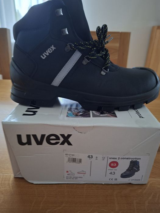 Buty robocze Uvex model 65122 rozmiar 43 Nowe