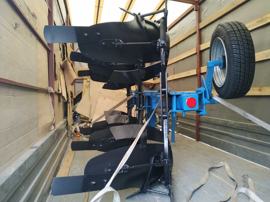 Плуг оборотный навесной ПОН-3 (2+1) для МТЗ-80, ХТЗ "Уманьфермаш"