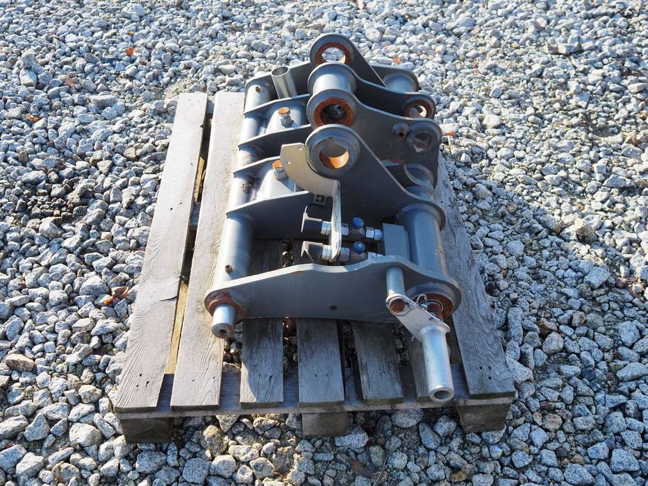 Claas Scorpion, Kramer - płyta montażowa, ramka, karetka, mechaniczna