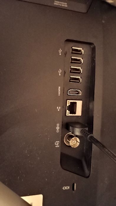 Komputer All-in-One Lenovo C360 | i3 | 4GB RAM