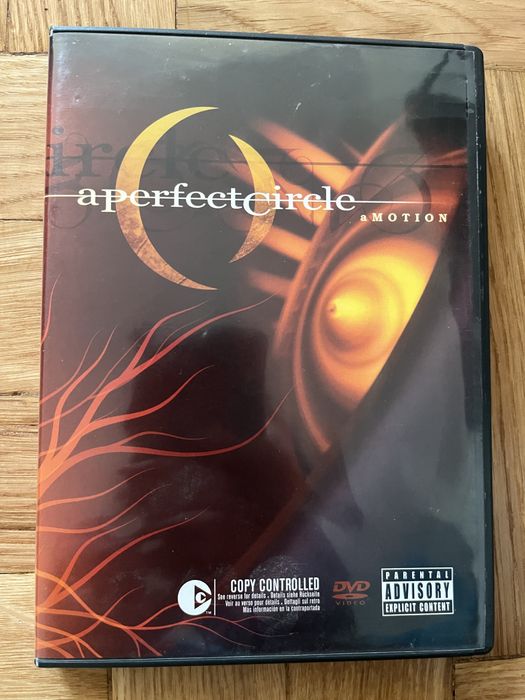 A Perfect Circle aMotion płyta DVD i płyta cd koncertowe 2004 rok Tool