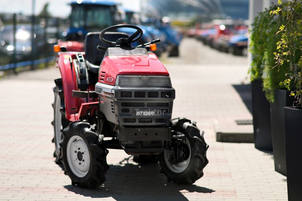 Ciągnik Shibaura P155F 4x4 15KM