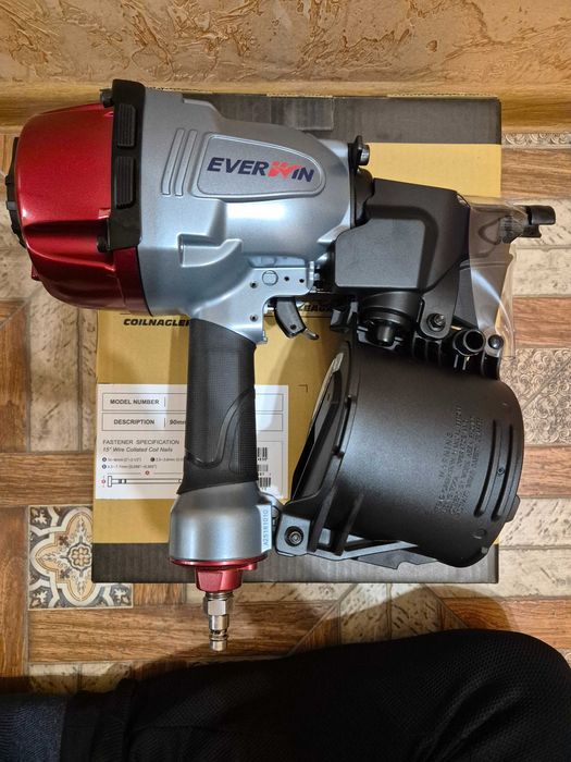 Цв'яхозабивний пневмопістолет нейлер Everwin Pn90