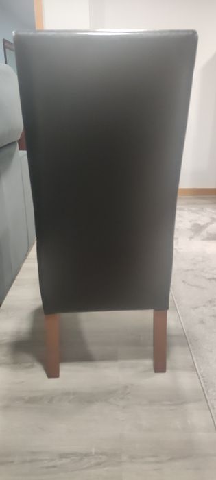 Mesa de Jantar Extensível em Madeira + 6 Cadeiras | Muito Estimada