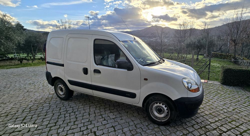Renault Kangoo 

RENAULT

KANG
