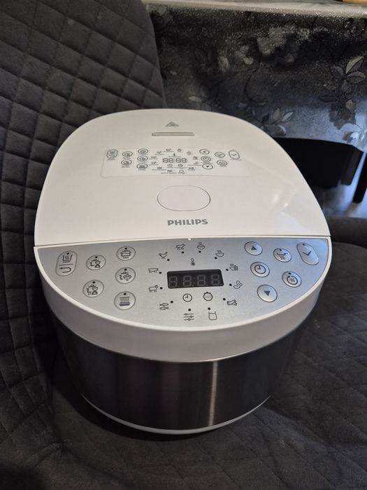 Продам Мультиварку  Philips HD4713/40