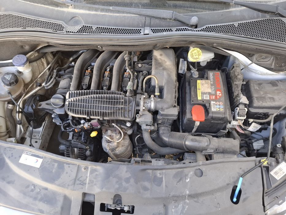 Peugeot 2008 1.2 PureTech | 2015 Gasolina
