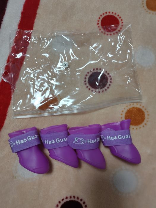 Силиконовая обувь для животных