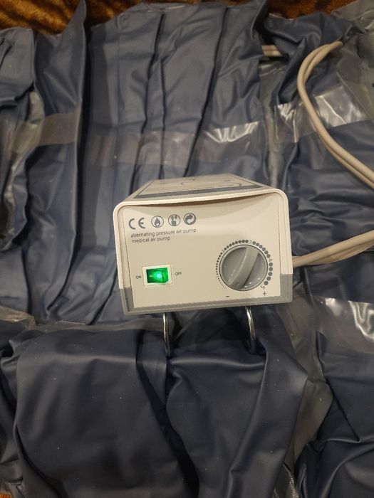 Протипролежневий матрац секції.