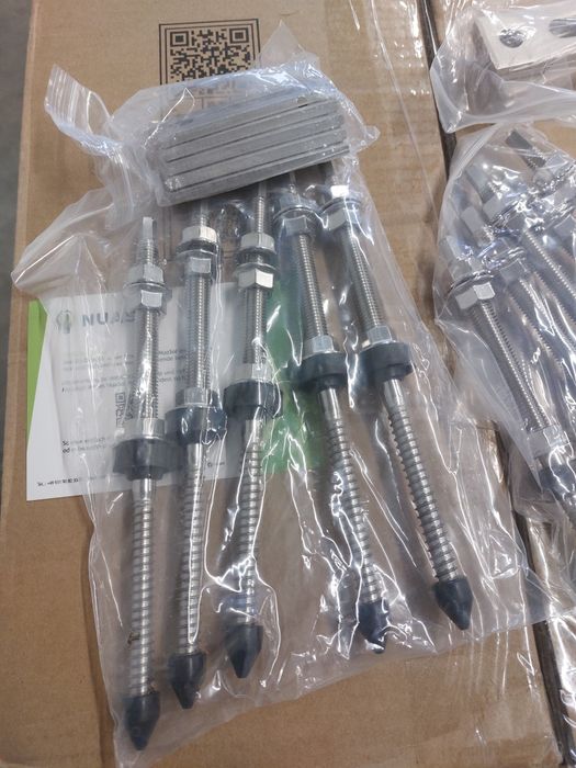 Mocowanie B-017 10 uchwytów blachodachówka klik Corab