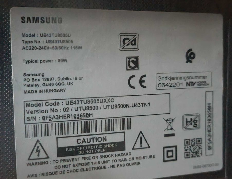 Televisão Samsung 43' p/peças