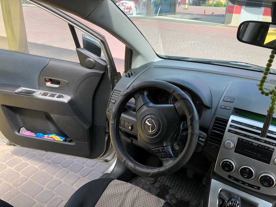 Автомобіль Mazda 5 2007року  2,0 газ/бензин 7місць