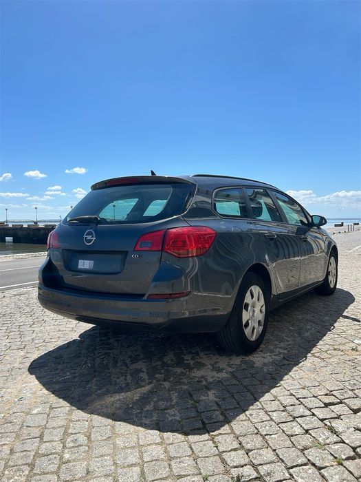 Opel Astra Sports Tourer 1.7 2012