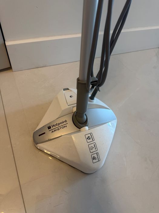 Mop parowy Hotpoint Ariston SM S15 CAW
