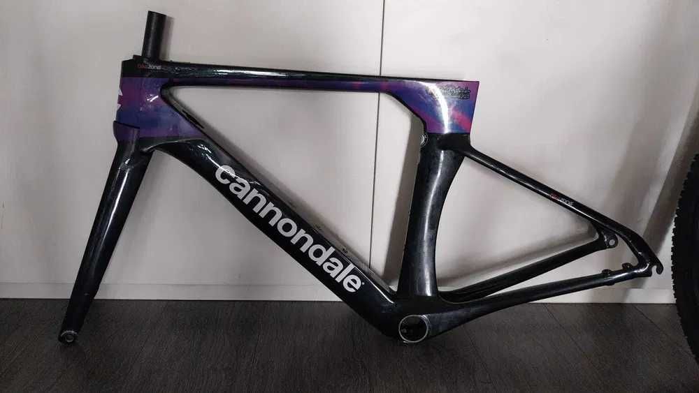 Vendo quadro Carbono Cannondale