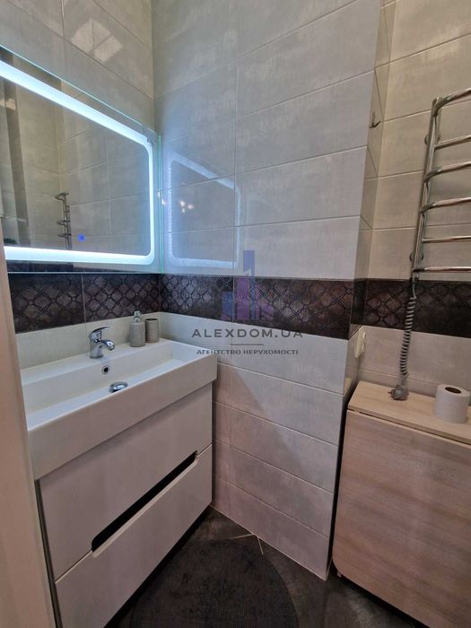 Здається 2к квартира 80м2, вул.Маккейна 26, ЖК RICHMOND, Печерськ, Генератор