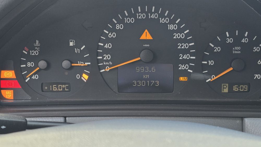 Mercedes Kombi W210 E200 kompressor Elegance 2000 rok