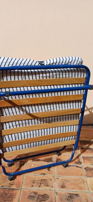 Cama de hóspede individual