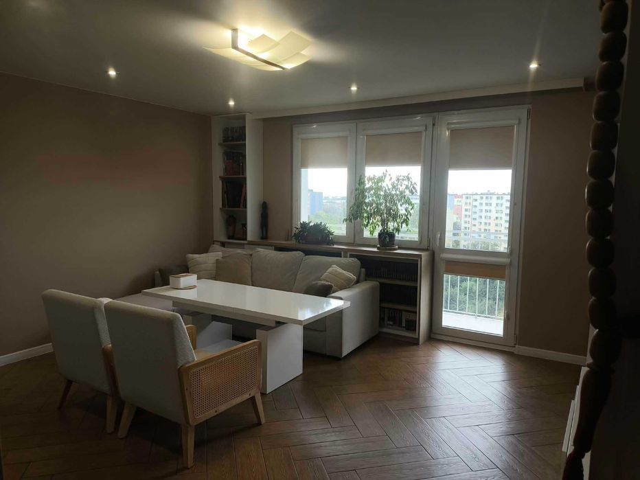 3 pokoje (65 m²) po remoncie, osobne biuro, 10. piętro – Łódź, Bałuty