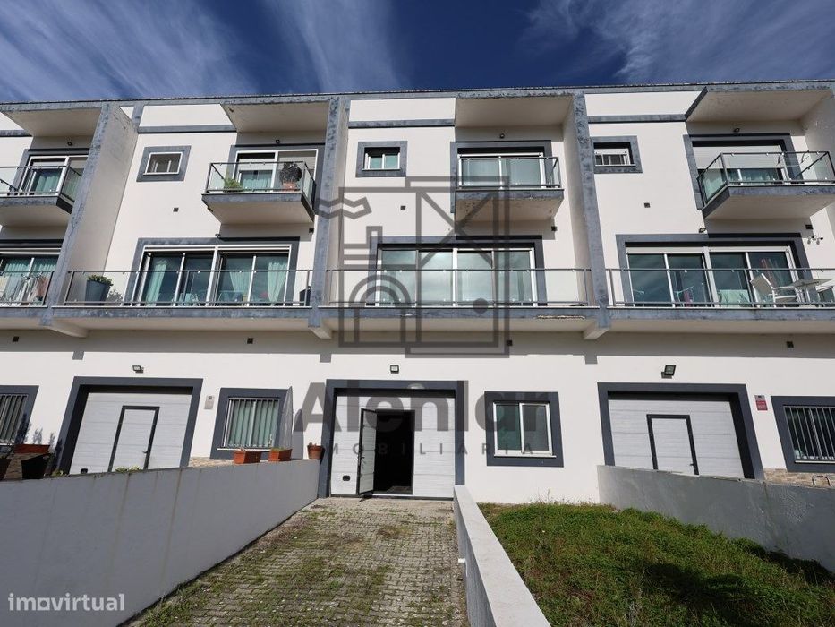 Moradia V3 localizada na freguesia da Carnota, em Alenquer.