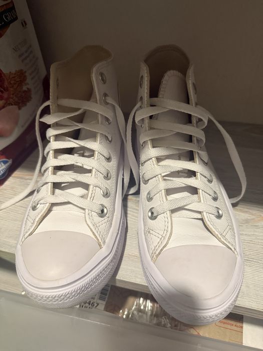 Продам кеди Converse