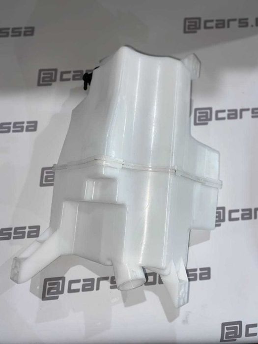 Бачок омывателя Nissan Rogue 2017-20 289106FL0A