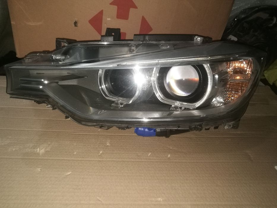 Фары  BMW  F30 ф30 левая,правая ксенон Америка Европа обычные и адапти