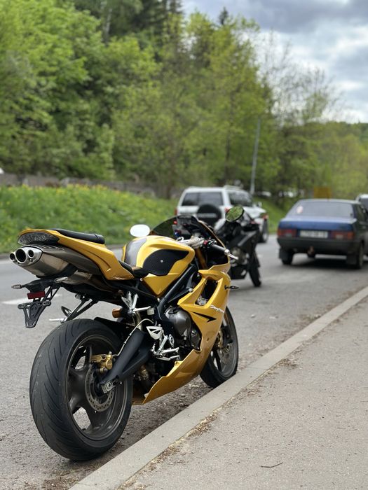 Triumph daytona 675