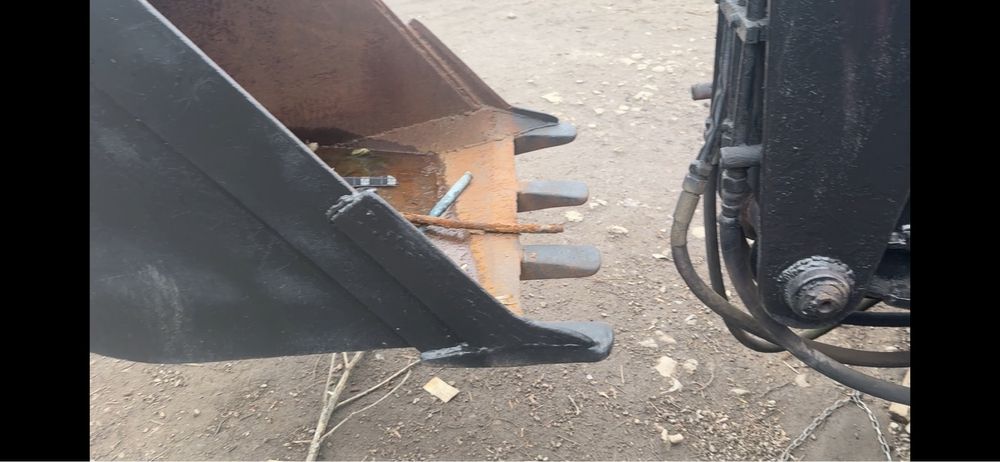 Продаж Ексковатор навантажувач  ЮМЗ 8071