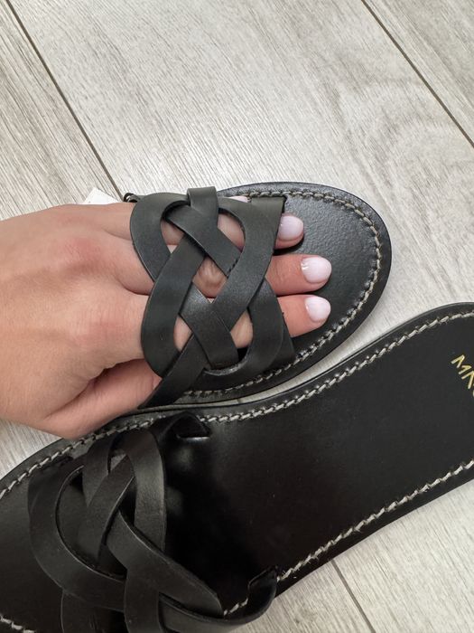 Шльопки шльопанці шкіряні  Mango 39 розмір