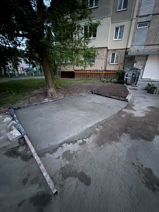 монтаж профнастилу на паркан , стовпчики , благоустрій.