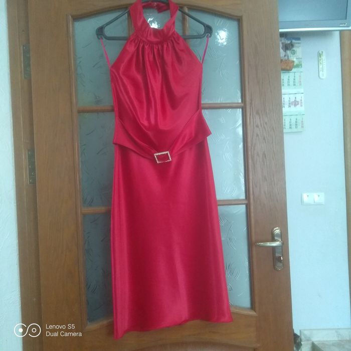 Плаття випускне.