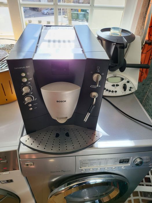 Máquina de Café Bosch Benvenuto B20