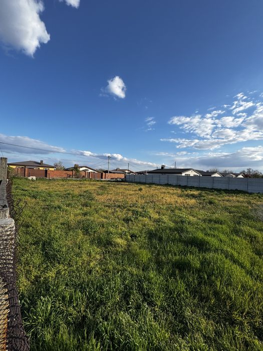Продам участок площею (га) 0.0722 в Підгородне