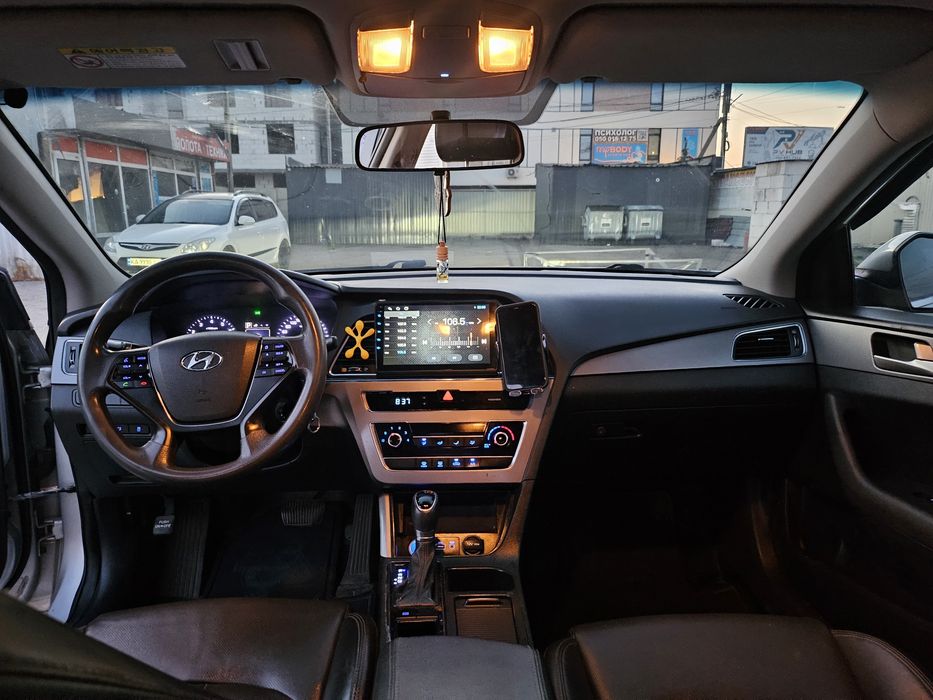 Продам Sonata LF