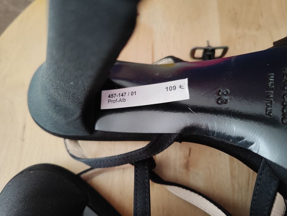 Sandálias Prof tamanho 36 novas