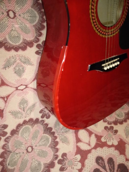 Продам терміново,гітару фірма хохнер бу стан