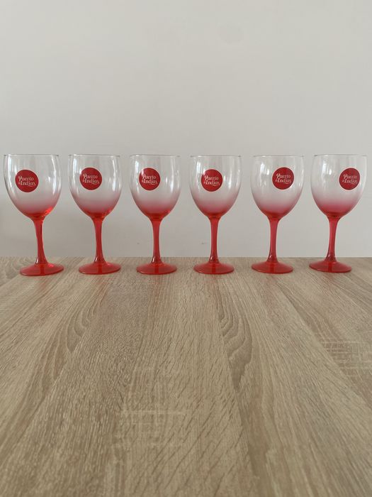 6 copos de gin marca puerto de indias