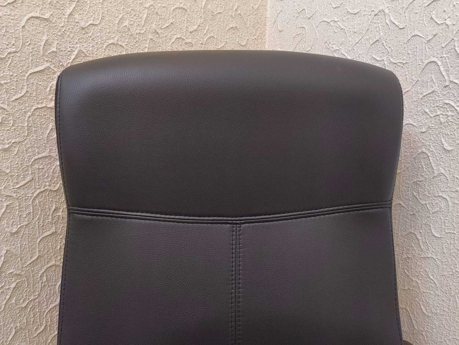 Cadeira de escritório Ikea MILLBERGET preta