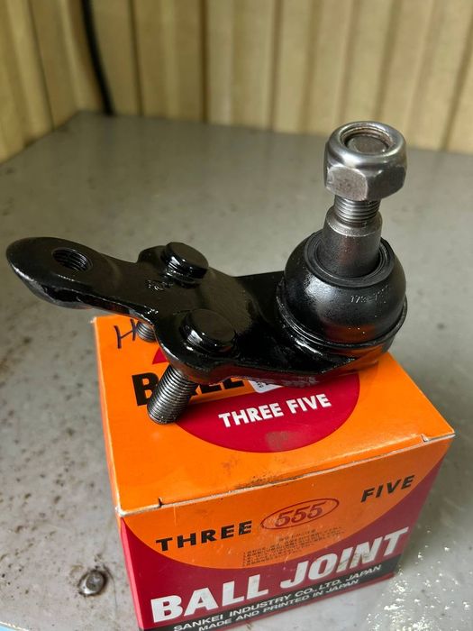 Кульова опора права 43330-09810 Тойота камрі 55 Америка 2016р.