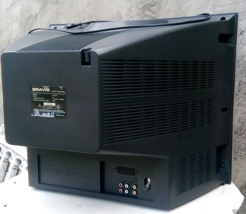Кольоровий телевізор BRAVIS 21F20X (на запчастини чи під відновлення)
